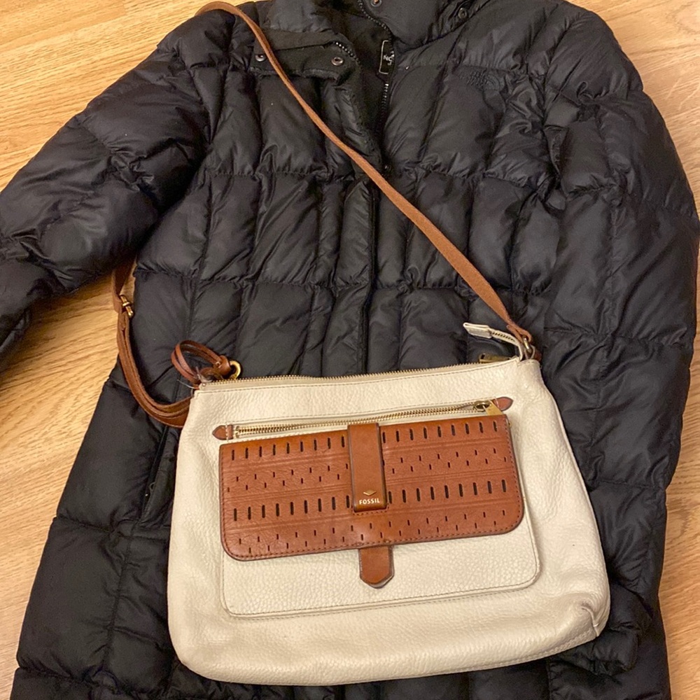 FOSSIL Cream and tan leather cross body purse bag tote